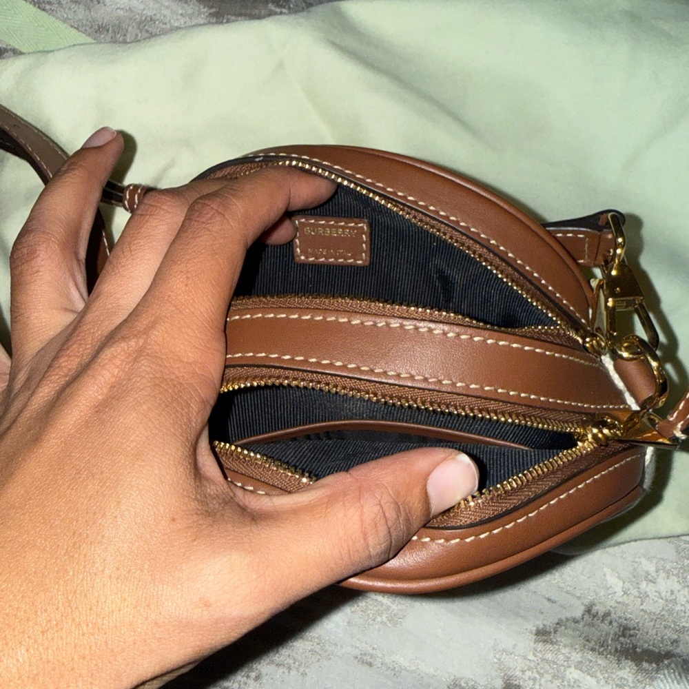 Authentic Burberry Louise Canvas Round Belt Bag - Picture 4 of 8
